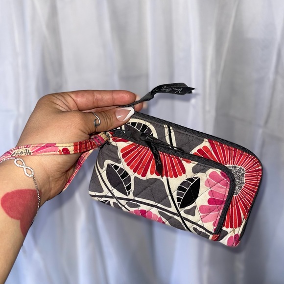 Vera Bradley Handbags - Vera Bradley wristlet